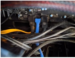 SATA 데이터 케이블을 연결하세요